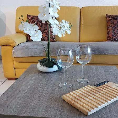 Appartement Cosy Seaside With A Pool
